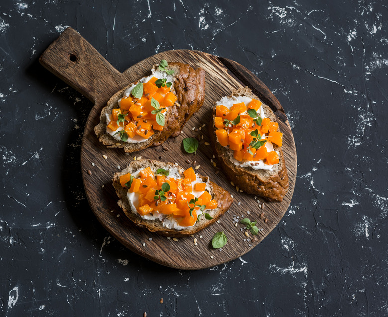 Pumpkin Prosciutto Crostini