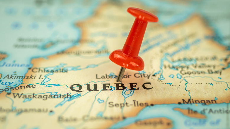 Thumbtack indicating Quebec on map