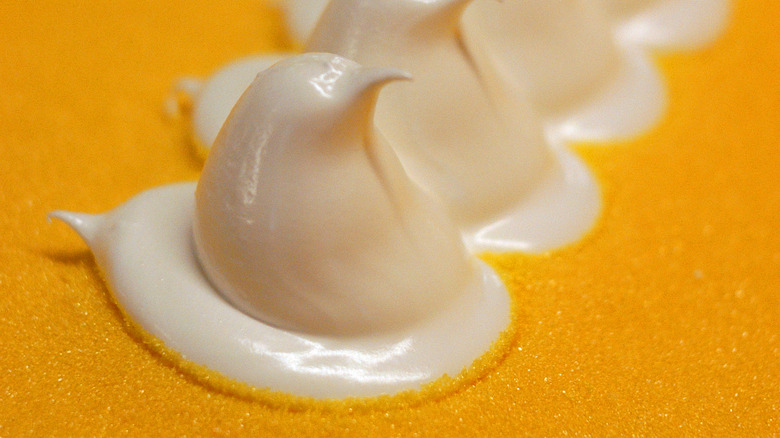 peeps filling on yellow sugar
