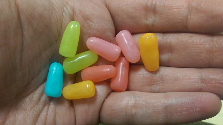 handful of mike and ike
