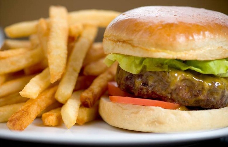The 101 Best Burgers in America for 2017 Slideshow