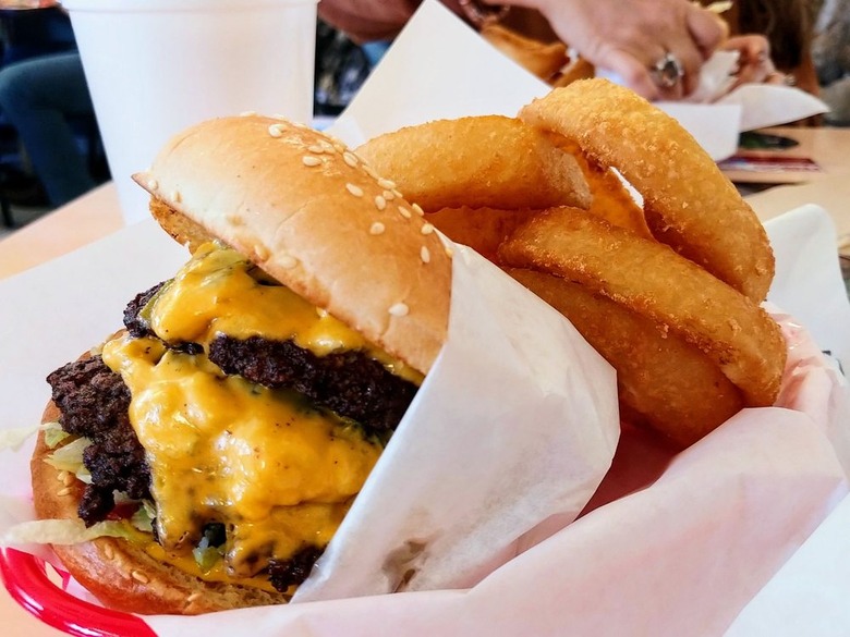 #100 Chile cheeseburger, Burger Boy (Cedar Crest, New Mexico)