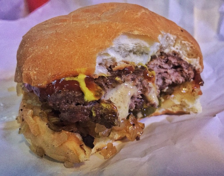 #18 Juicy Lucy, Matt's Bar and Grill (Minneapolis, Minnesota)