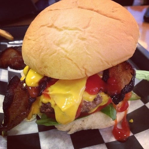 #27 The Classic, The Burger Point (Chicago, Illinois)