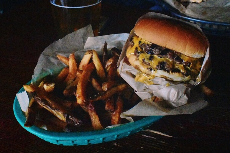 #74 Deluxe Cheeseburger, Loretta's Northwesterner (Seattle, Washington)