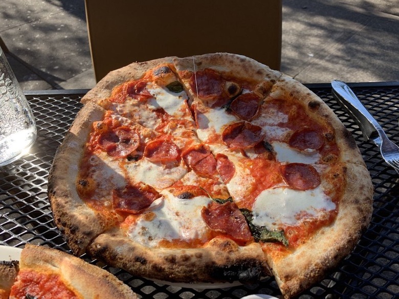 #72 Ken's Artisan Pizza (Portland, Oregon)