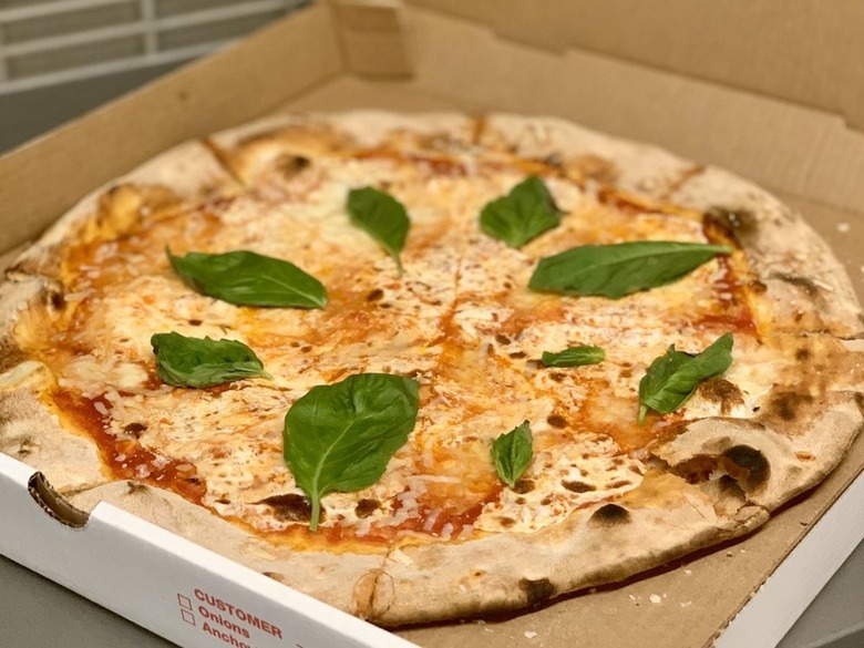 #8 Lucali (Brooklyn, New York)