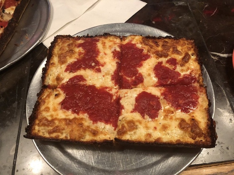 #94 Cloverleaf Pizza (Eastpointe, Michigan)