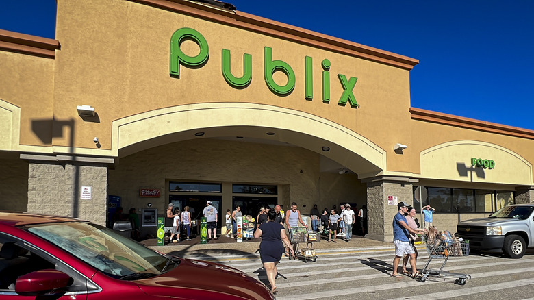 Publix storefront