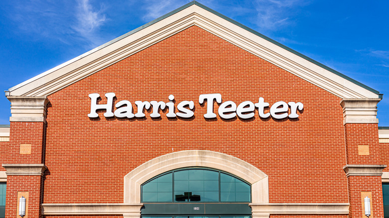 Harris Teeter storefront