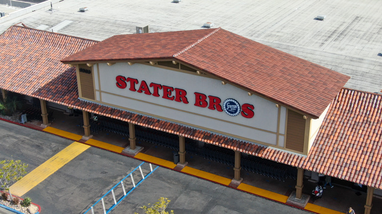 Stater Bros. storefront