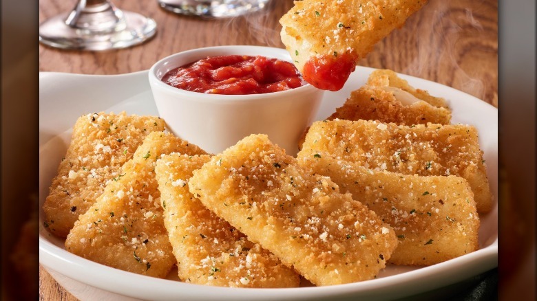 Olive Garden's mozzarella sticks