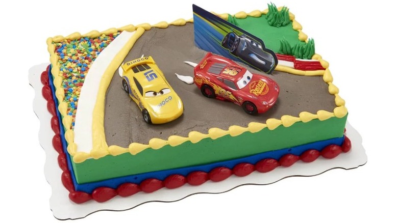 Walmart's race car cake