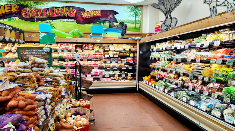 trader joe's interior