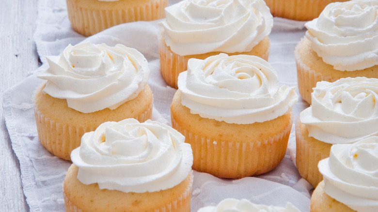 cupcakes vanilla