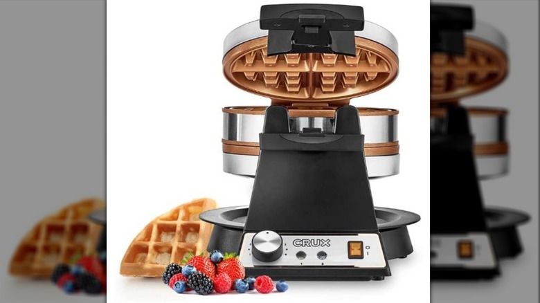 CRUX Belgian Waffle Maker