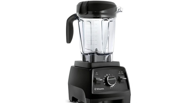 black countertop blender