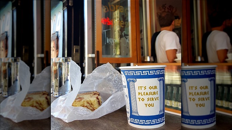 pastry and coffee at Abraço