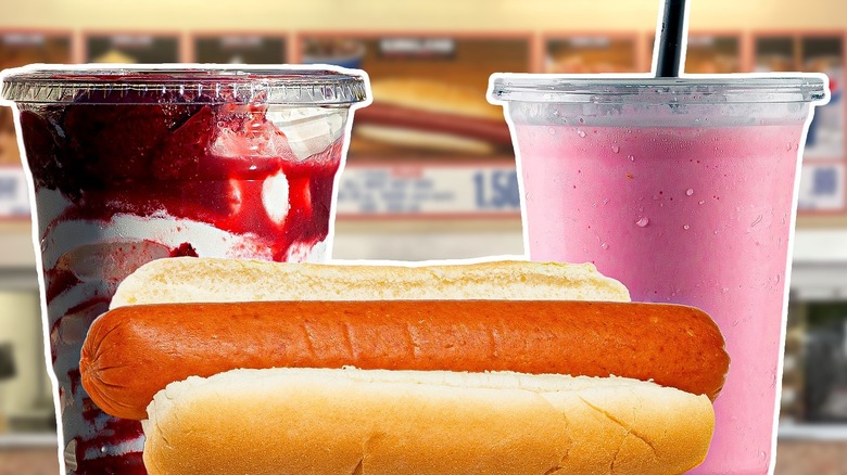 Items from Costco's food court