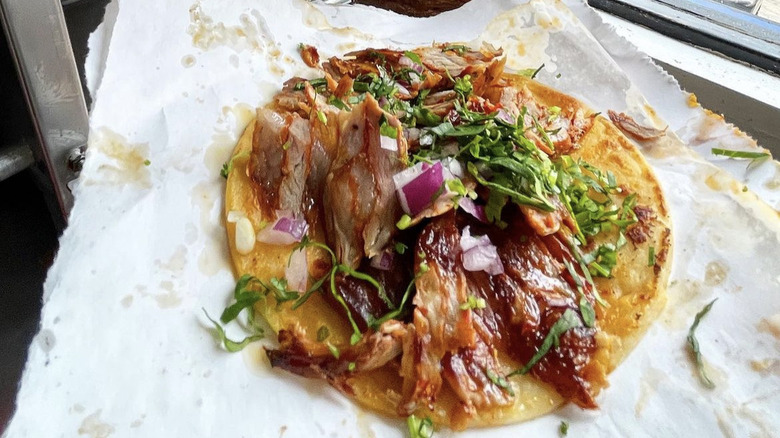 Si Taqueria tacos