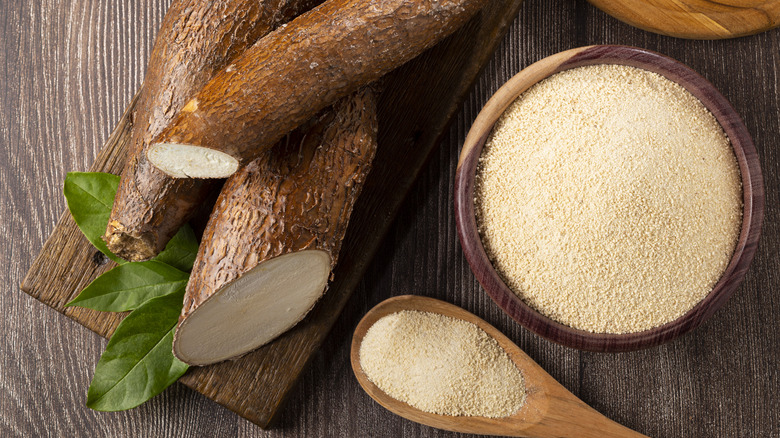 cassava root with flour
