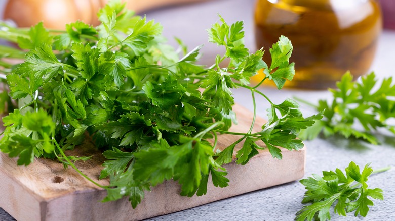 parsley on cutting board