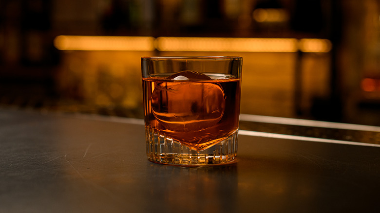 An old fashioned cocktail on bar