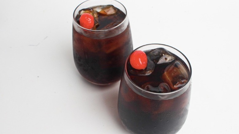 Roy Rogers iced drinks