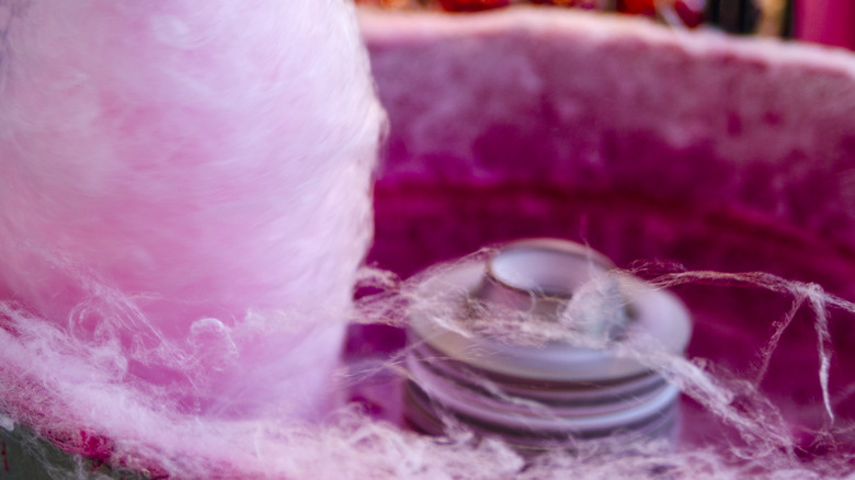 Cotton candy machine close up