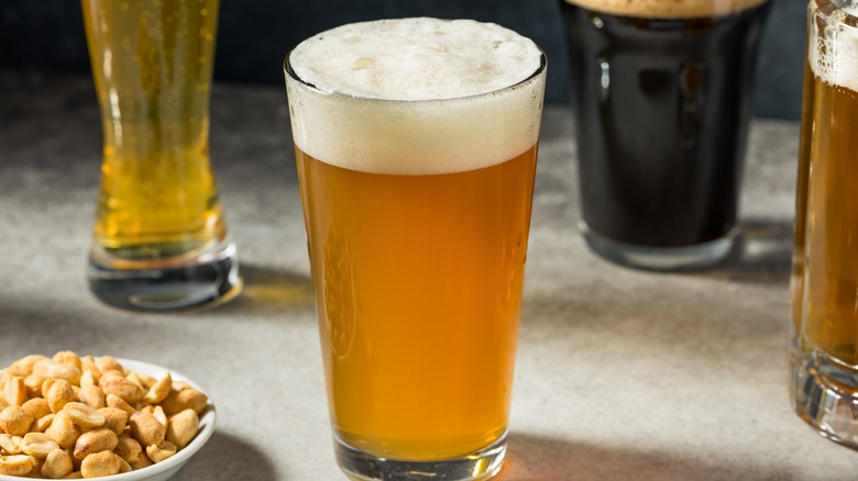 glass of foamy IPA