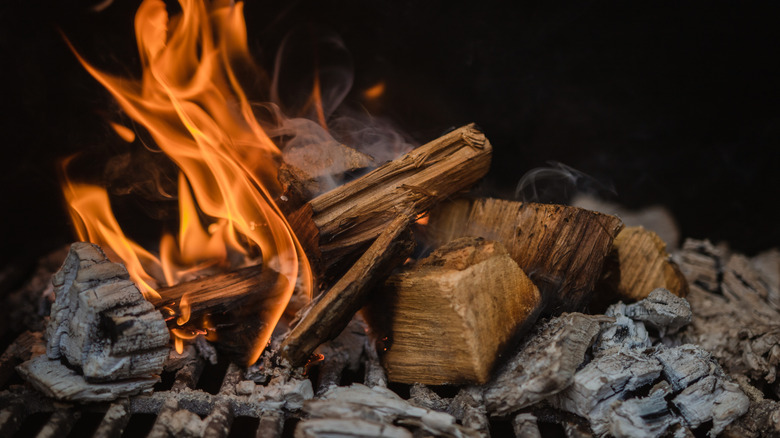 woods smoking for meats to be cooked