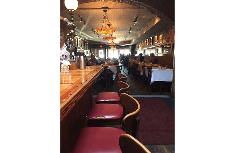 Mississippi: The Upstairs Bar at City Grocery (Oxford)