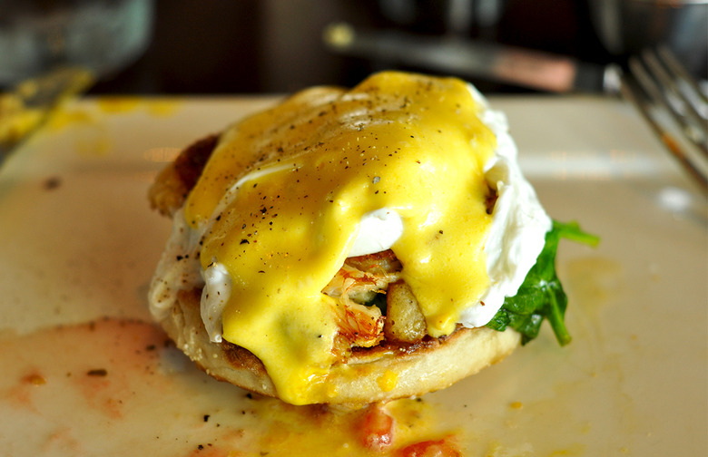 Maryland: Crabcake Benedict