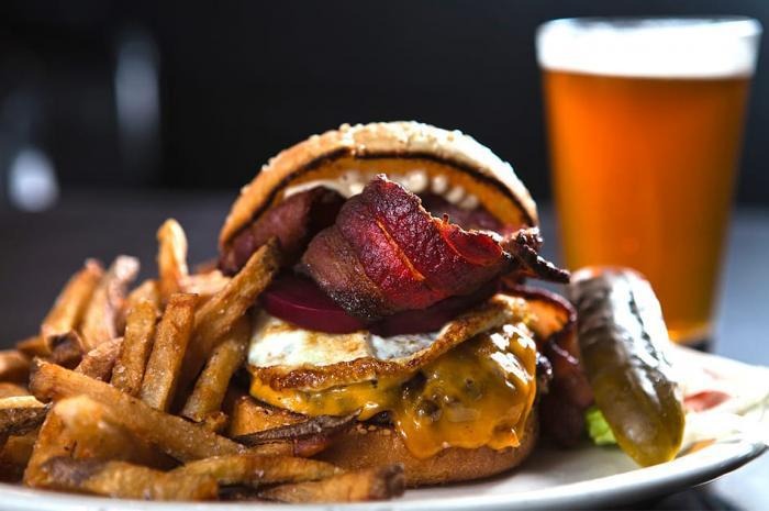 Best Dive Bar: The 5 Point Café (Seattle)