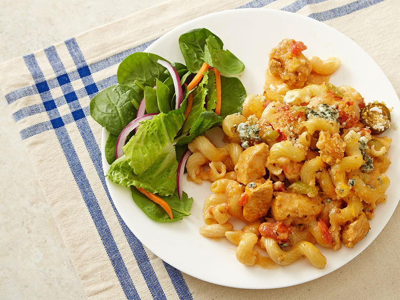 Buffalo Chicken Macaroni and Cheese