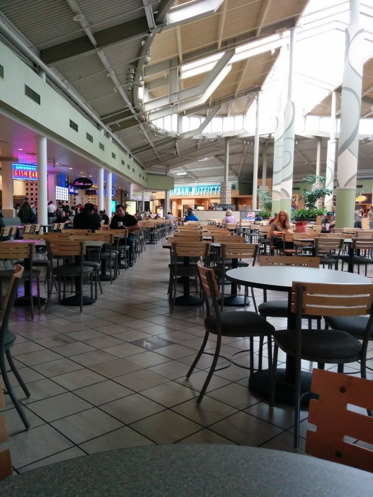 Washington: Alderwood Mall, Lynnwood