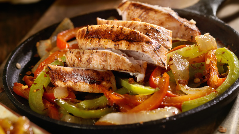 Chicken fajita with bell peppers