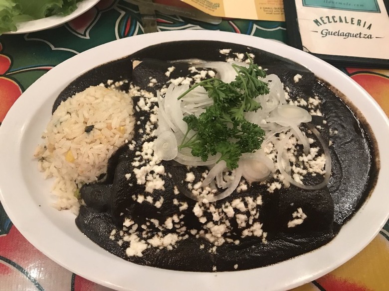 California: Guelaguetza (Los Angeles)