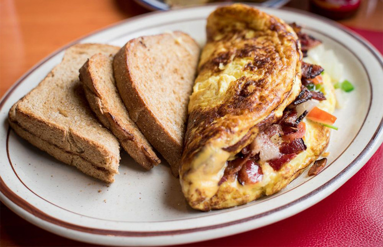New Hampshire: Polly's Pancake Parlor (Sugar Hill)
