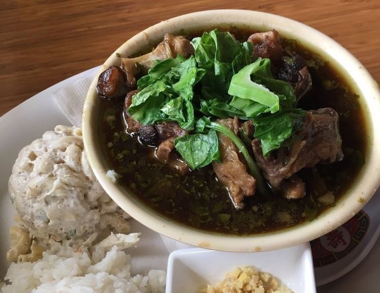 Hawaii: Oxtail Soup, Hawaiian Style Café (Hilo)