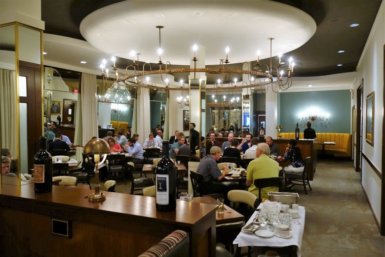 Minnesota: Murray's (Minneapolis) 