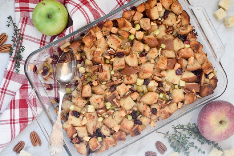 Apple Honey Challah Stuffing 