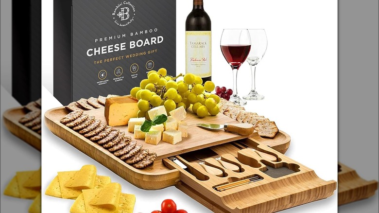 Bambusi Charcuterie board with wine