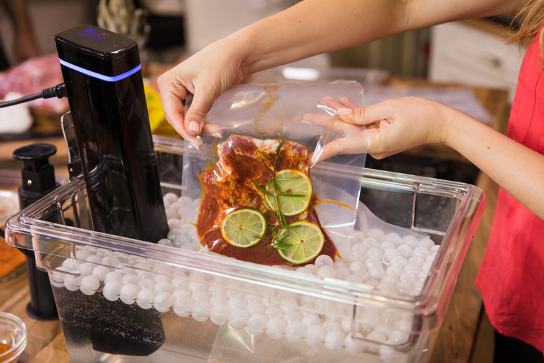 Make Juicy Steaks With the Help of a Sous Vide Cooker