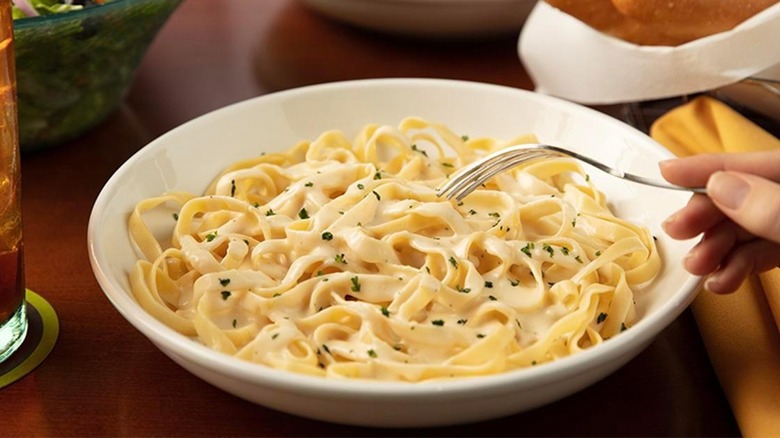 fettuccine alfredo