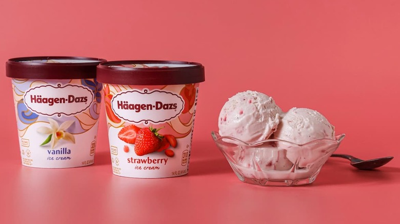 Pints of Häagen-Dazs next to ice cream ready to eat
