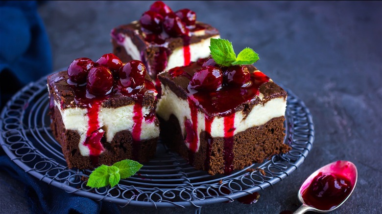 Brownies with cherries and cream cheese 