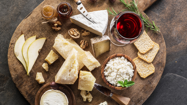 French cheese board