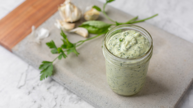 Green goddess salad dressing