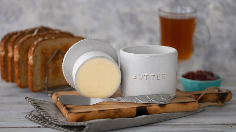 Butter bell